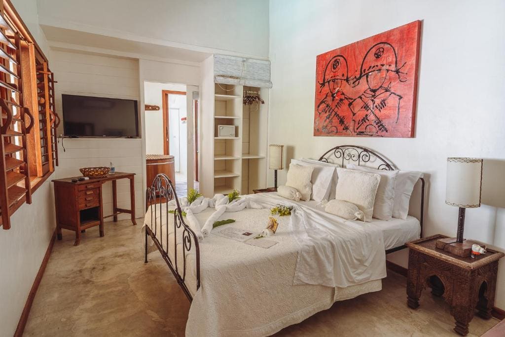 Deluxe Family Room room - Image 1