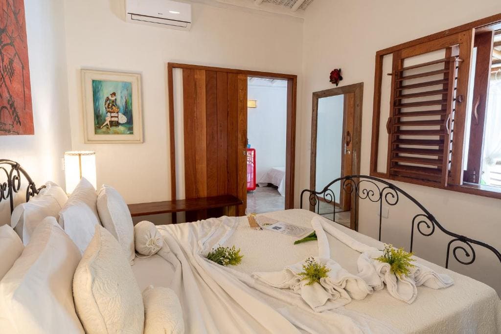 Deluxe Family Room room - Image 2