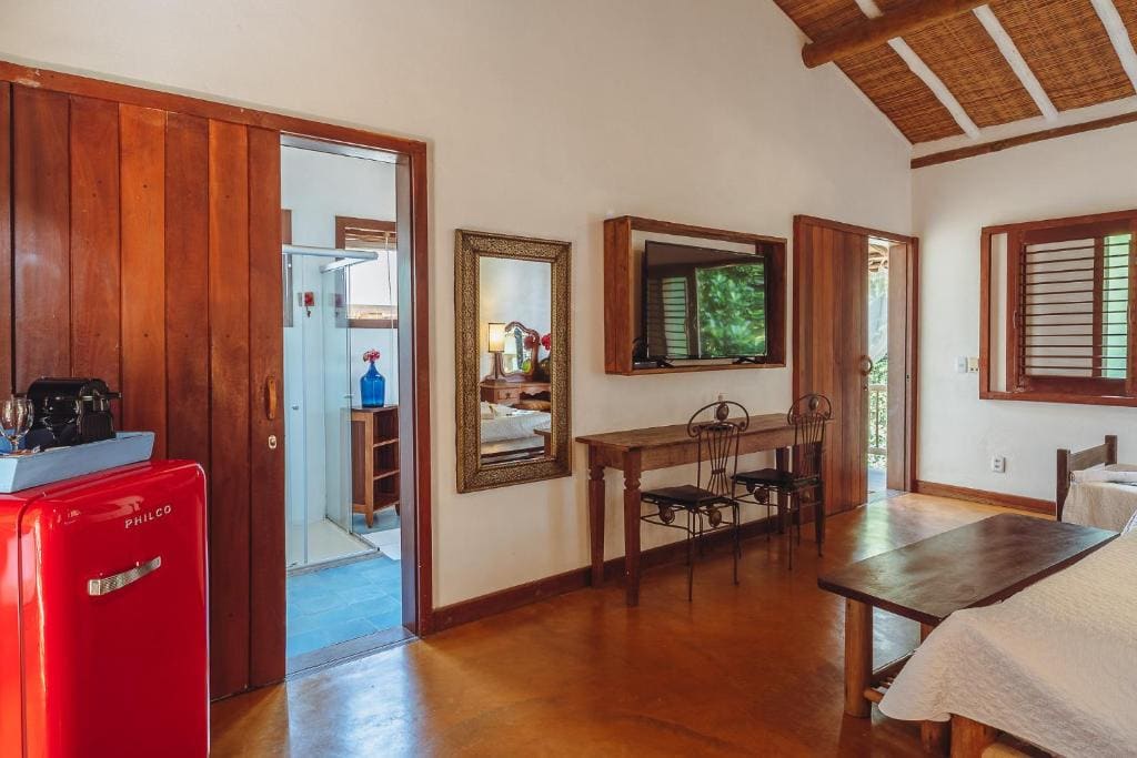 Deluxe Family Room room - Image 3