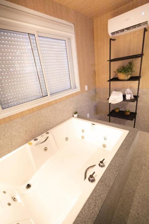 Deluxe Room room - Image 3