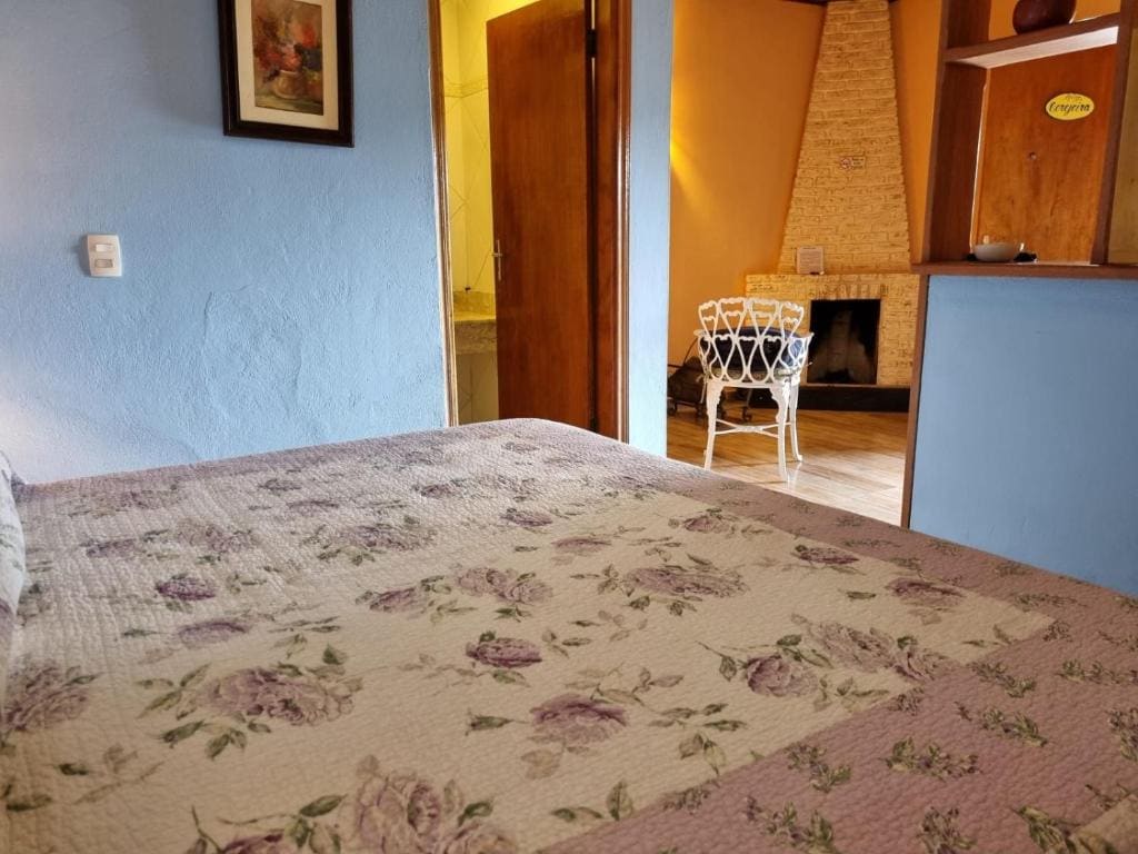 Superior Chalet room - Image 3