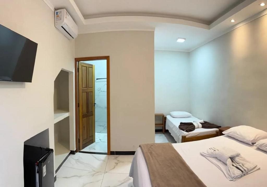 Comfort Triple Room room - Image 3