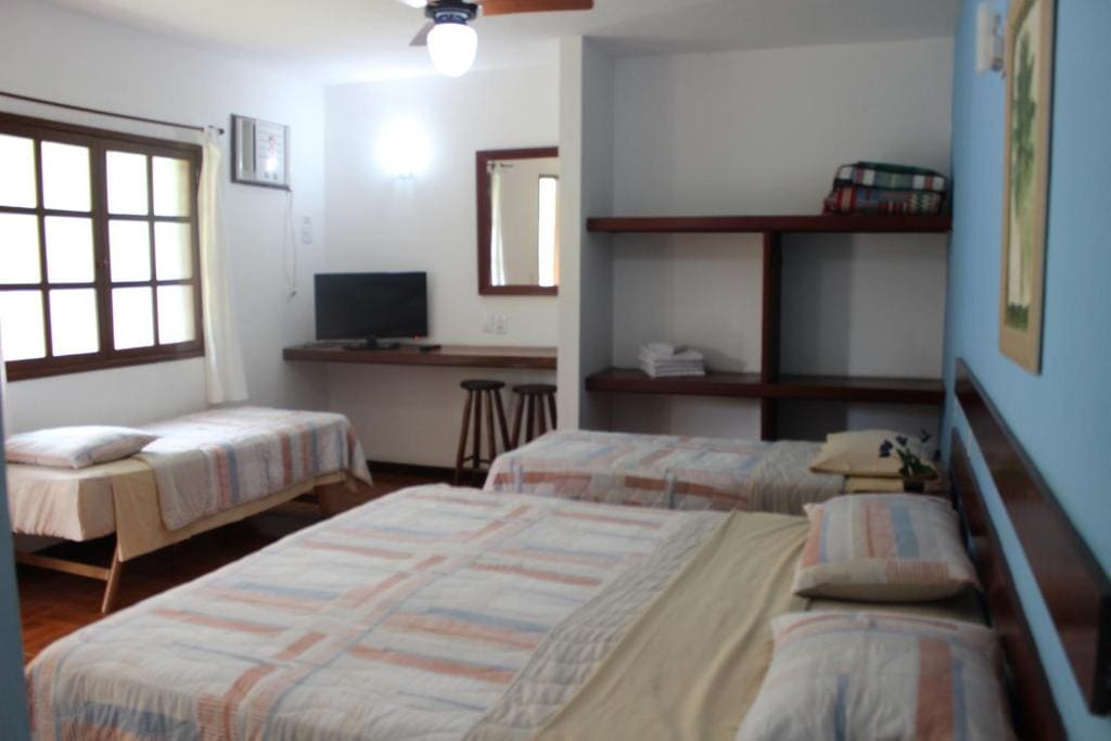 Large Double or Twin Room room - Image 2
