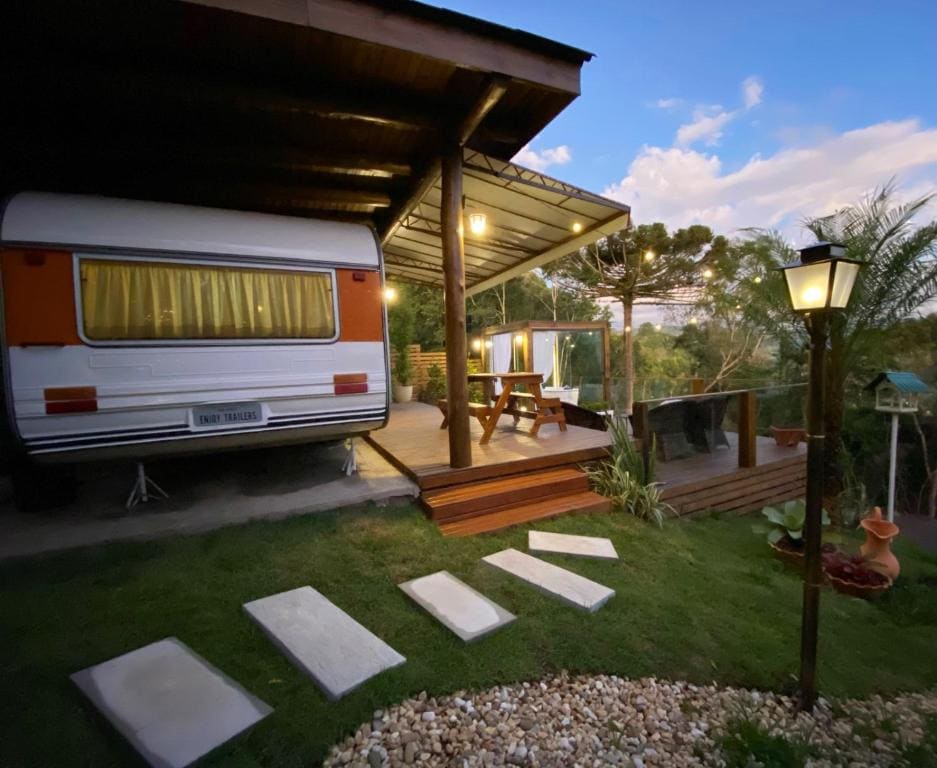 Mobile Home room - Image 2