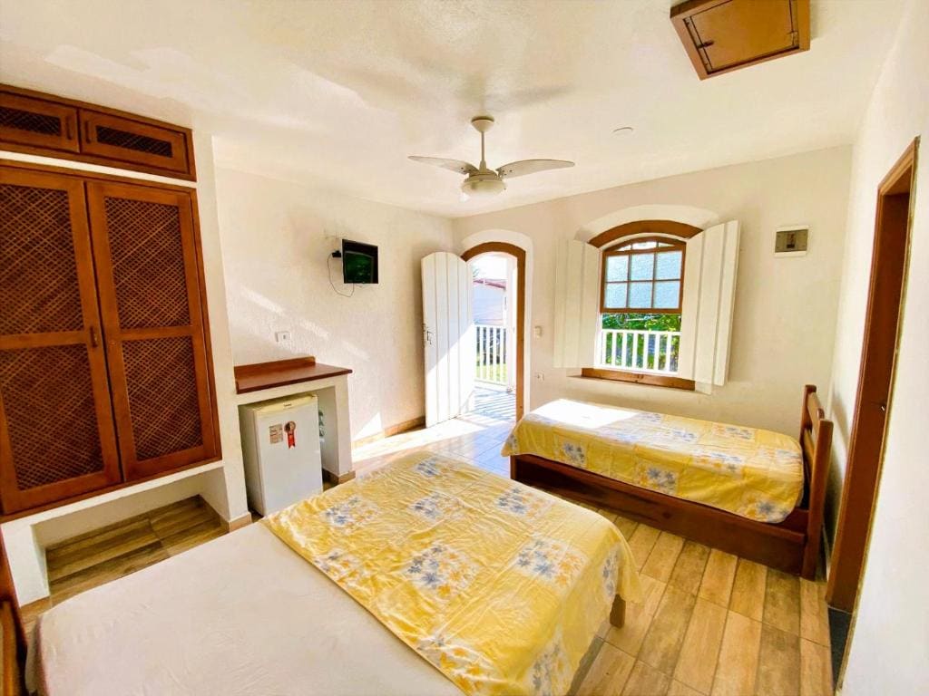 Comfort Quadruple Room room - Image 1
