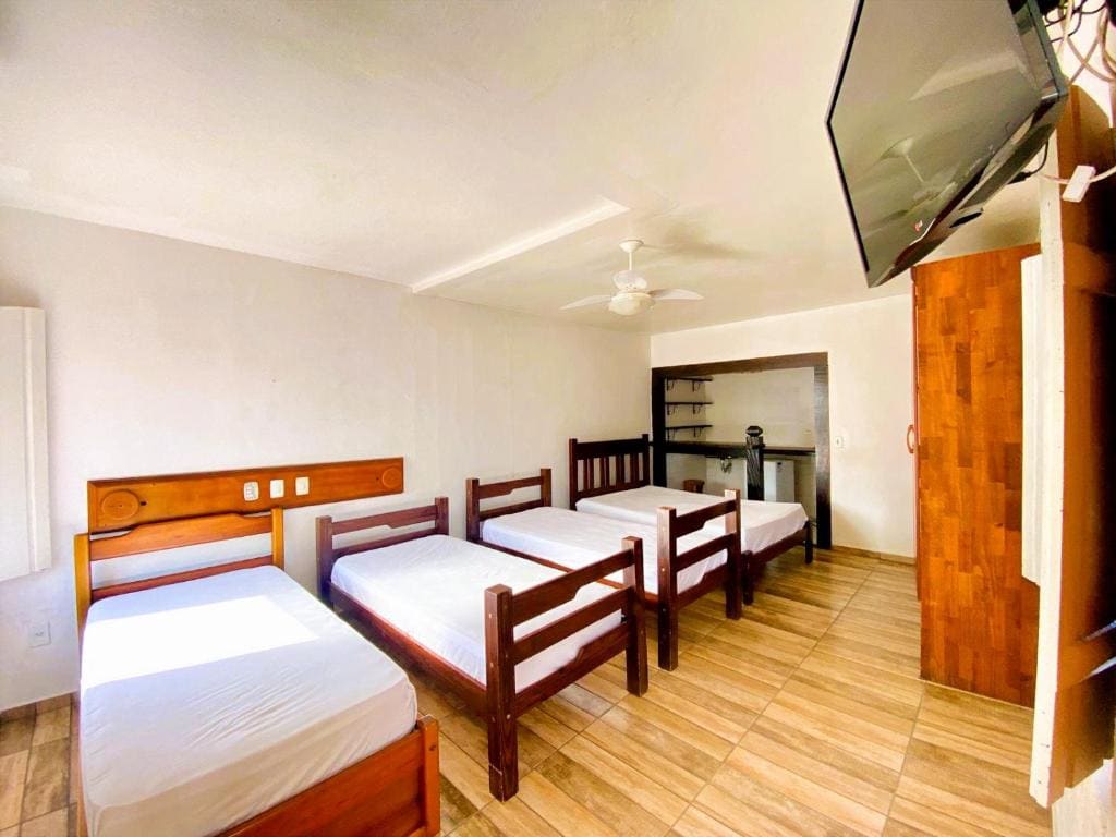 Superior Family Room room - Image 1