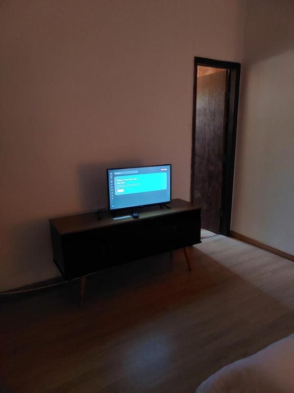 Deluxe Double Room with Balcony room - Image 3