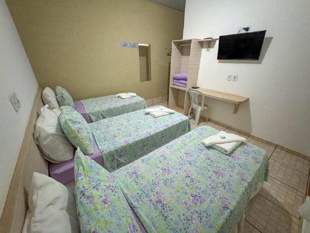 Luxury Triple Room room - Image 1