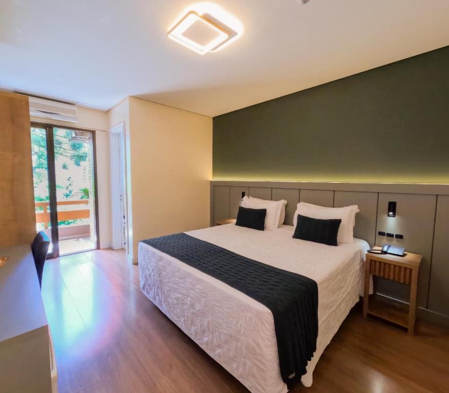 Luxury Double Room room - Image 1