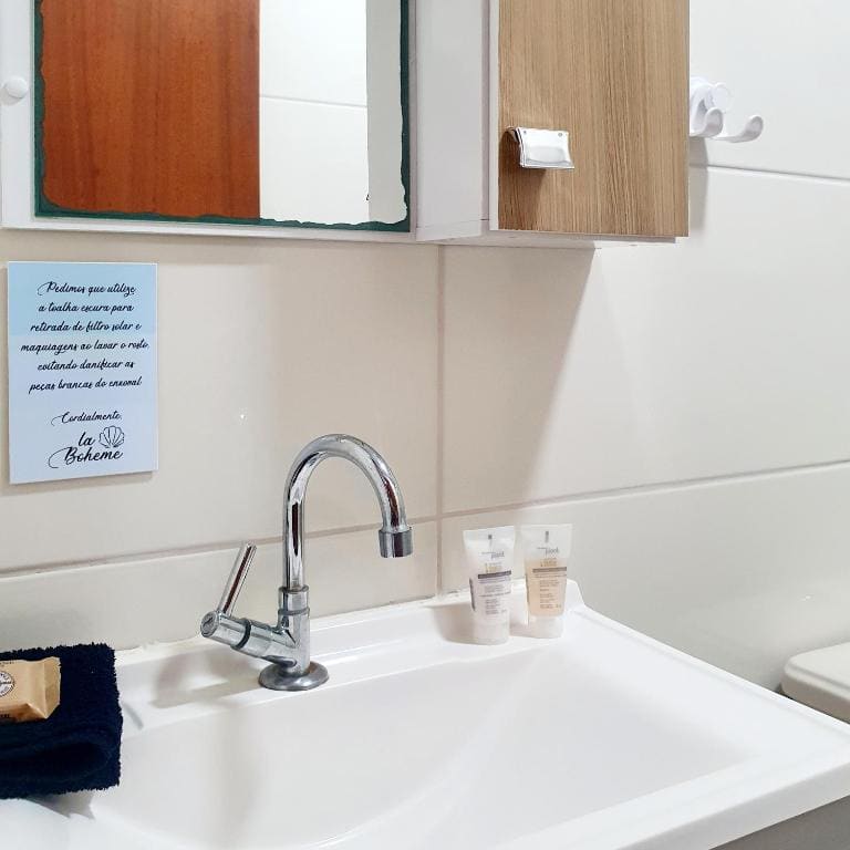 Standard Triple Room room - Image 3