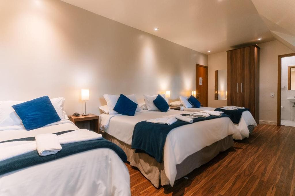 Quadruple Room room - Image 1