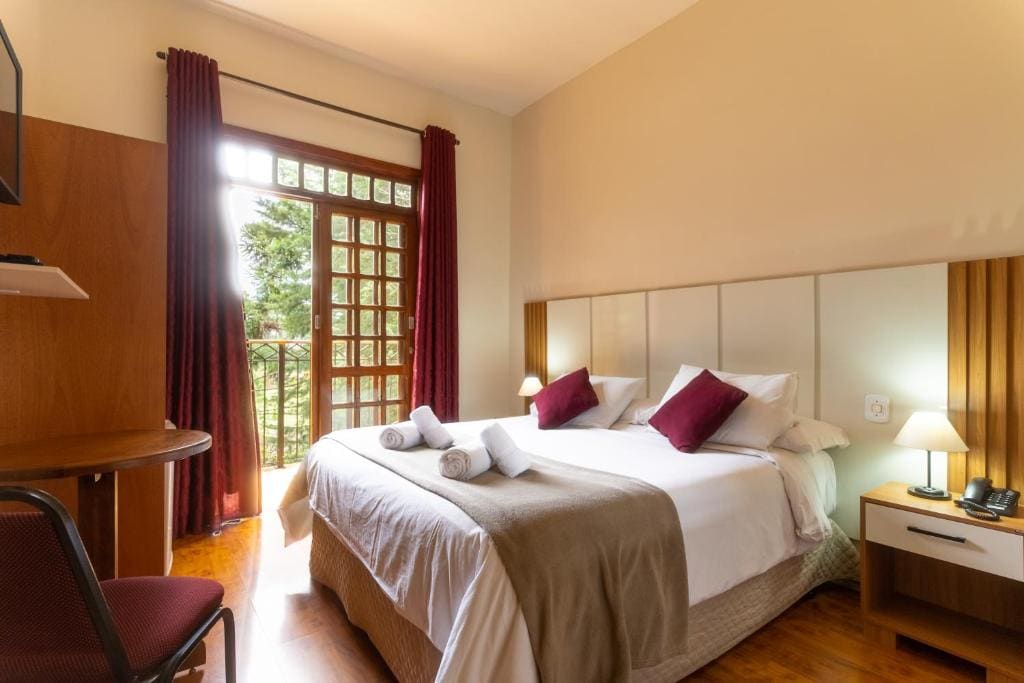 Deluxe Double or Twin Room with Balcony room - Image 1