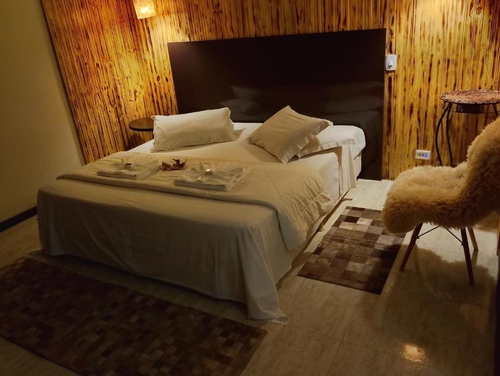 Deluxe King Room room - Image 1
