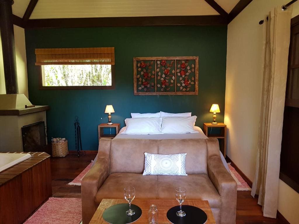 Superior Chalet room - Image 2