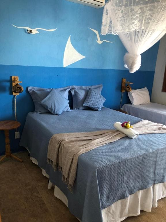 Classic Triple Room room - Image 2