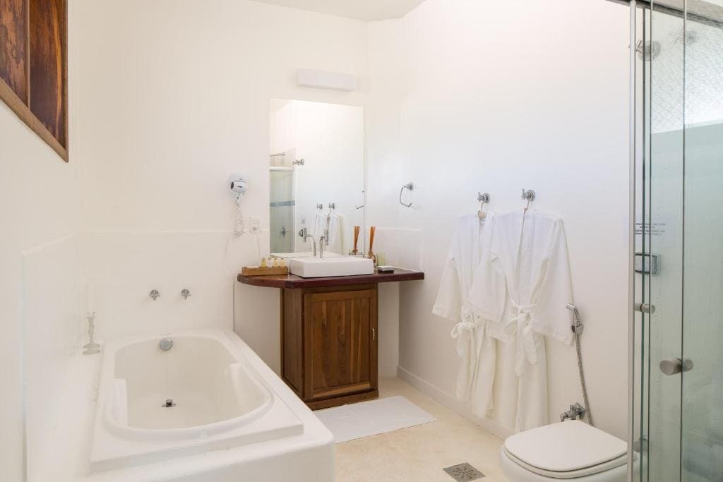 Superior Double Room - Leela room - Image 3