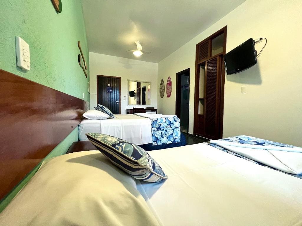 Deluxe Triple Room room - Image 1