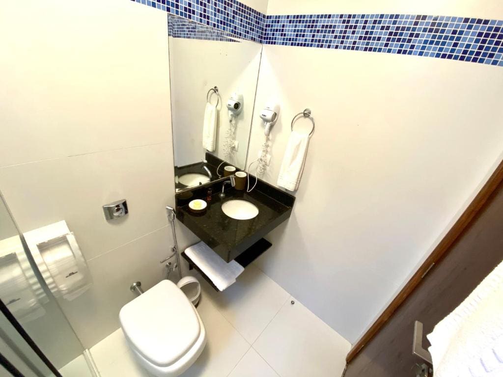 Deluxe Quadruple Room room - Image 1