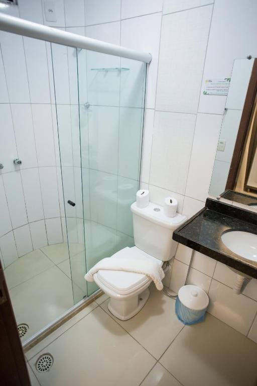 Triple Room with Side Balcony room - Image 1
