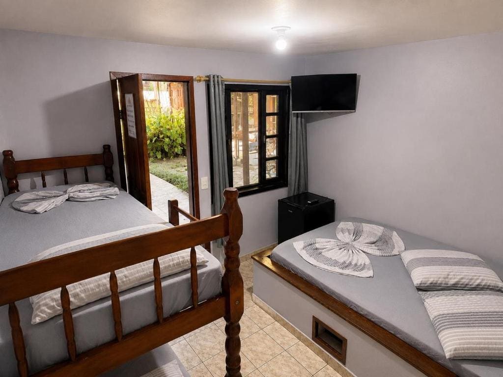 Quadruple Room room - Image 2