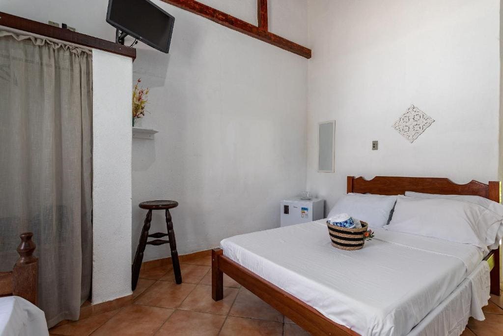 Standard Triple Room room - Image 2