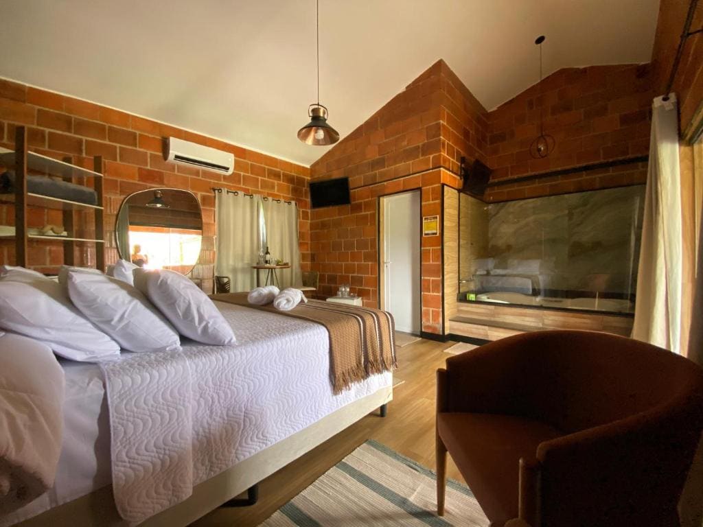 Deluxe King Suite room - Image 2