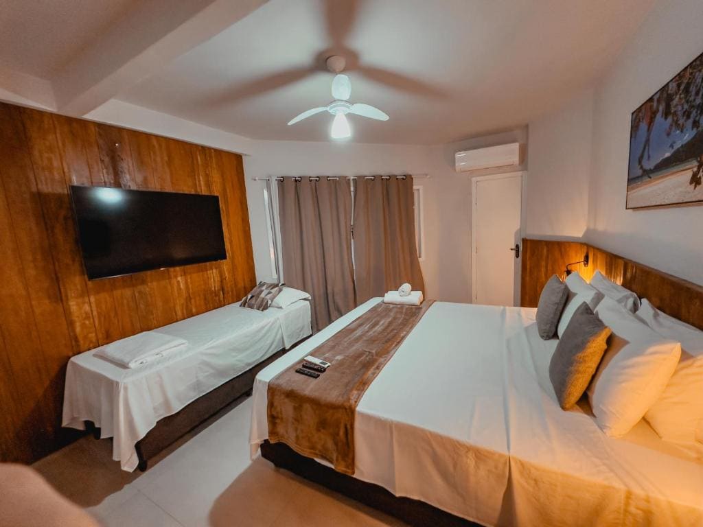 Superior Suite with Sea View room - Image 2