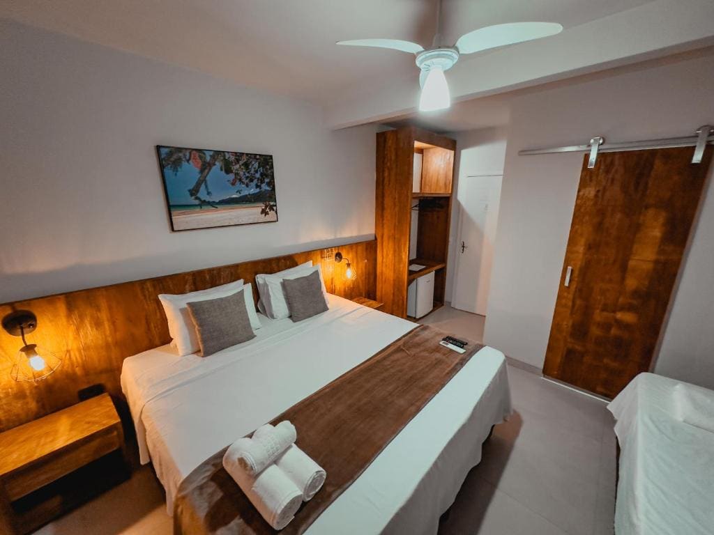 Superior Suite with Sea View room - Image 1
