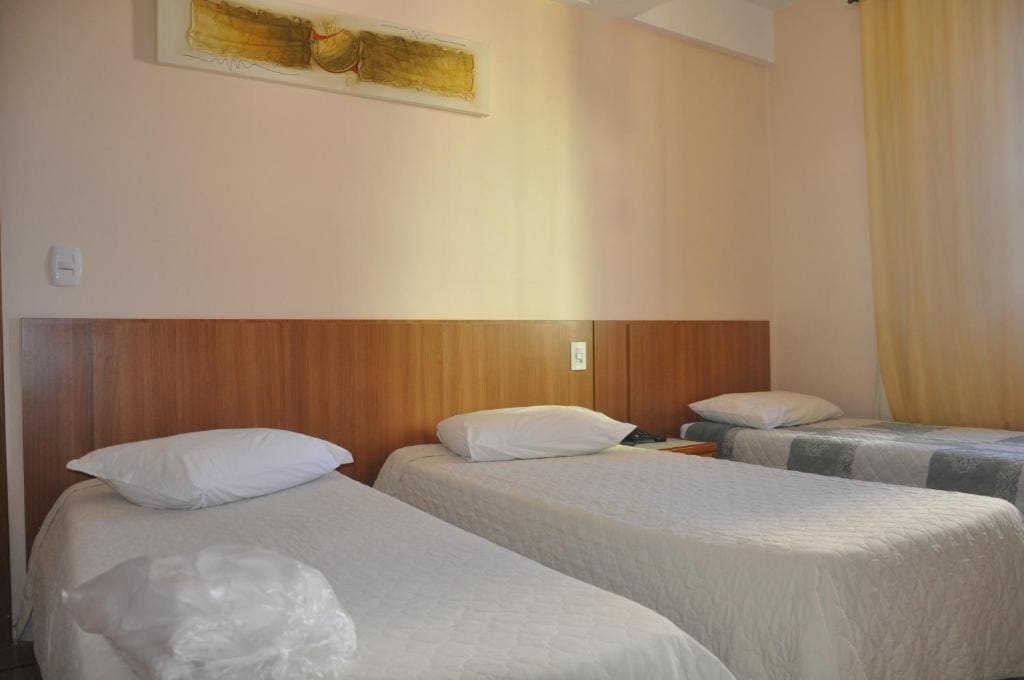 Superior Triple Room room - Image 1