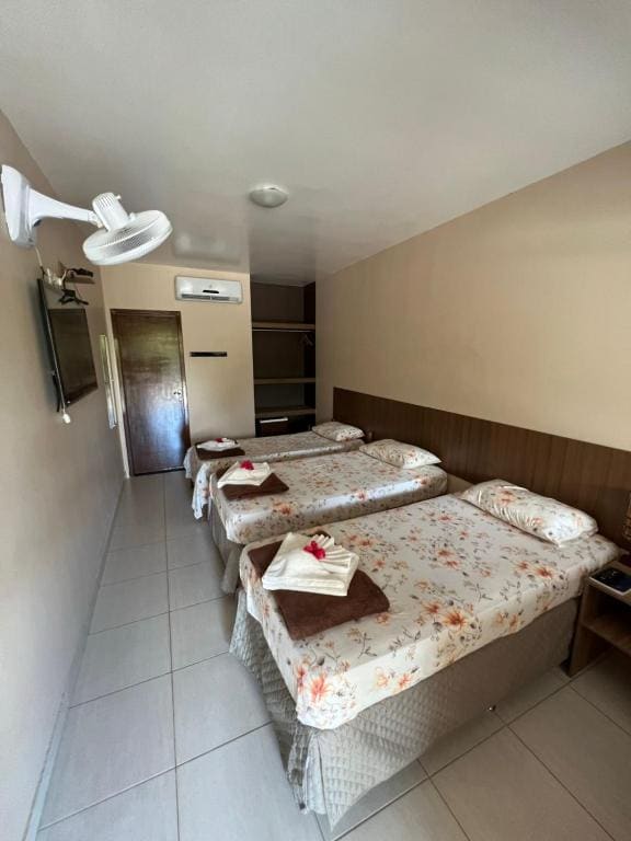 Deluxe Family Room room - Image 1