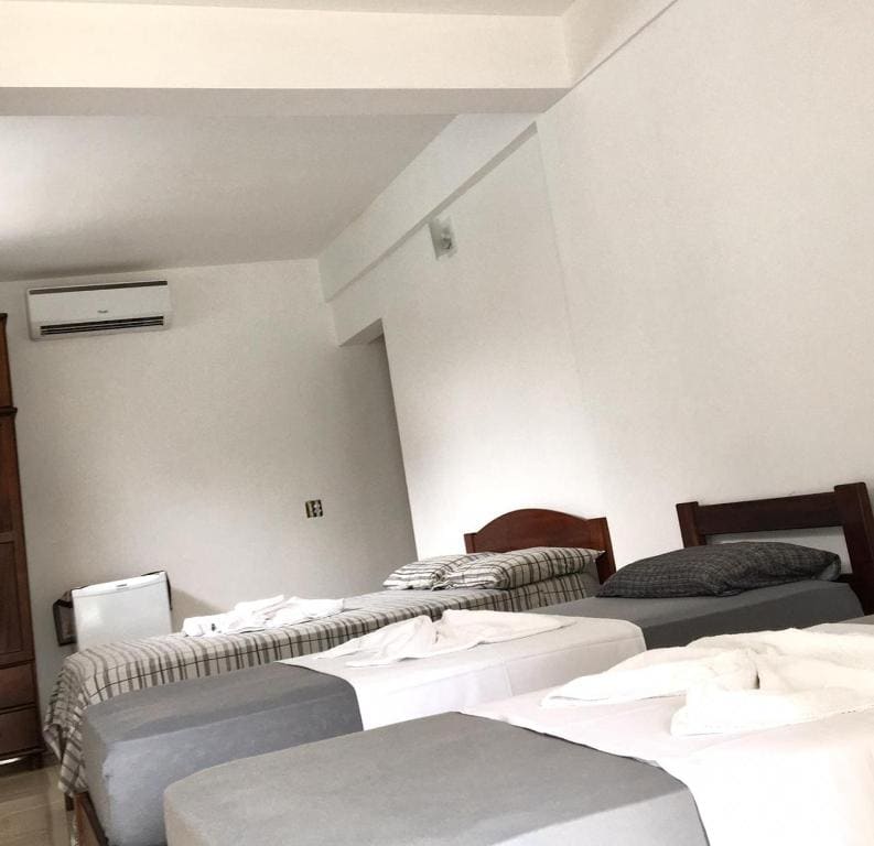 Quadruple Room room - Image 2
