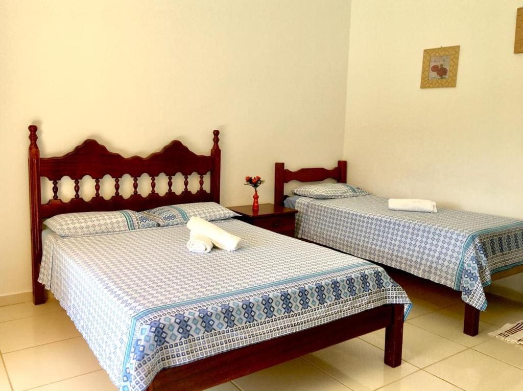 Standard Triple Room room - Image 1