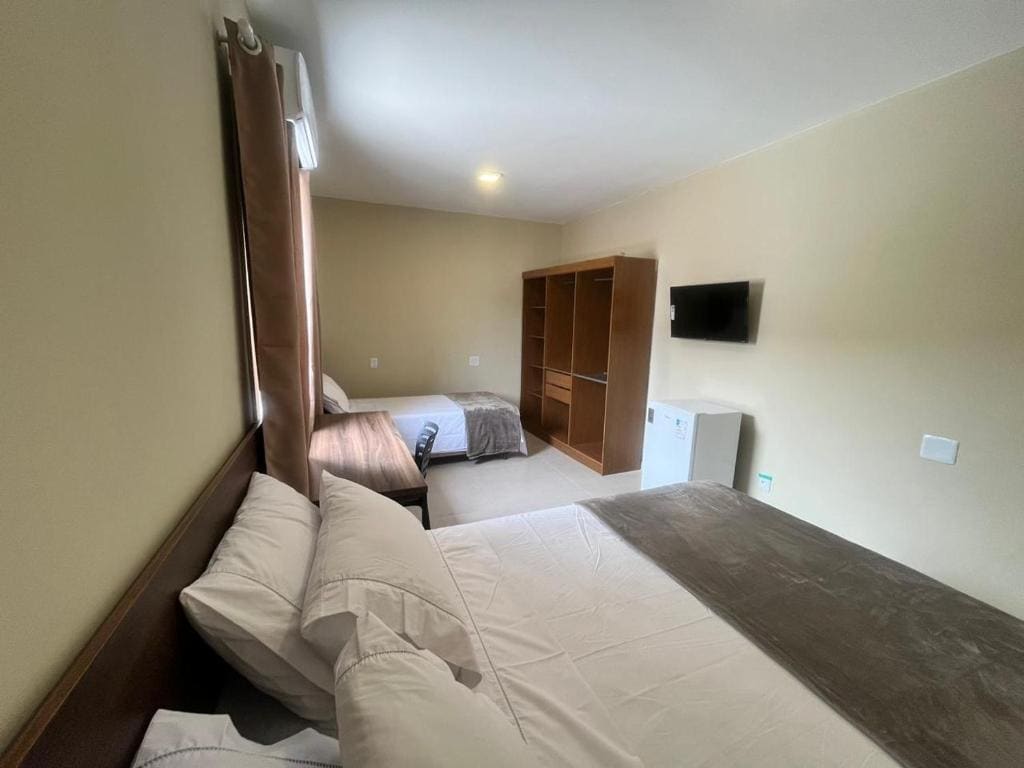 Deluxe Family Room room - Image 1