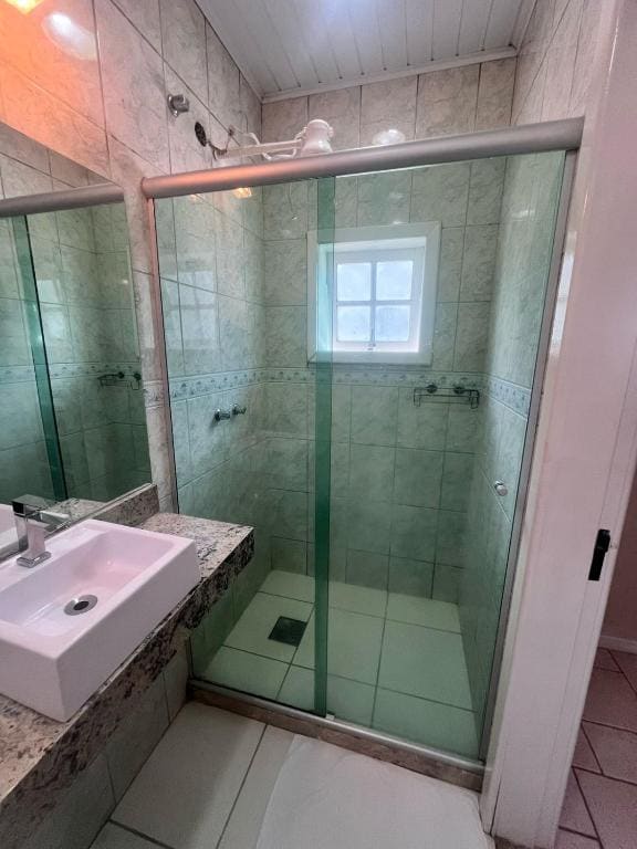 Triple Room with Balcony room - Image 2