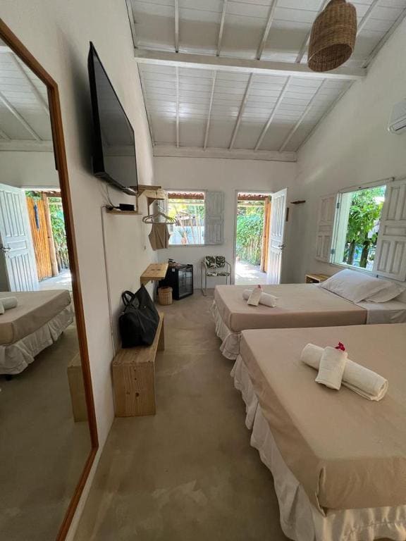 Deluxe Double or Twin Room room - Image 2