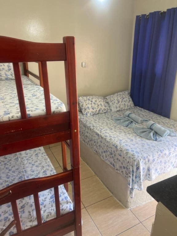 Family Room with Balcony room - Image 3