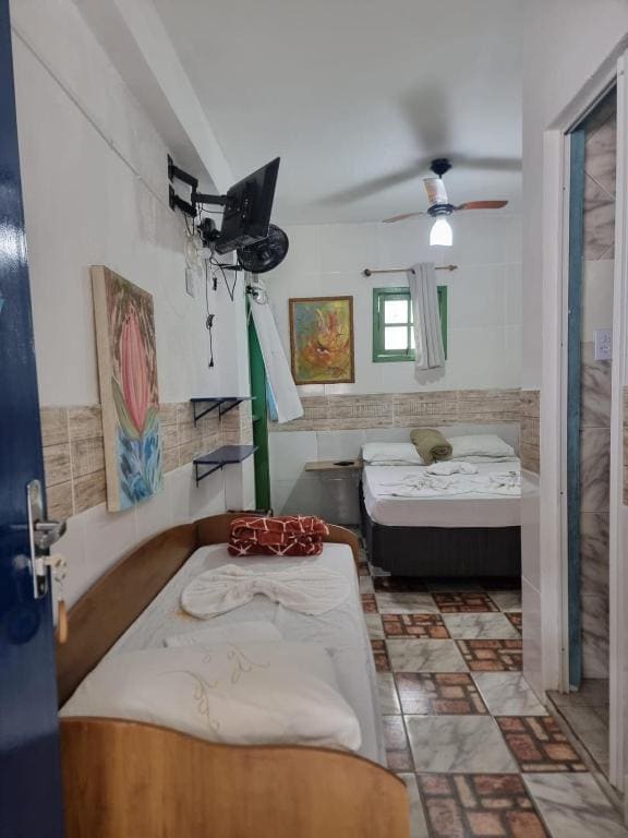 Classic Triple Room room - Image 3