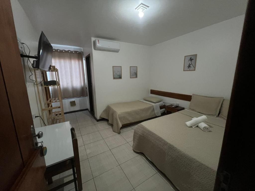 Standard Double Room with Side Sea View room - Image 3