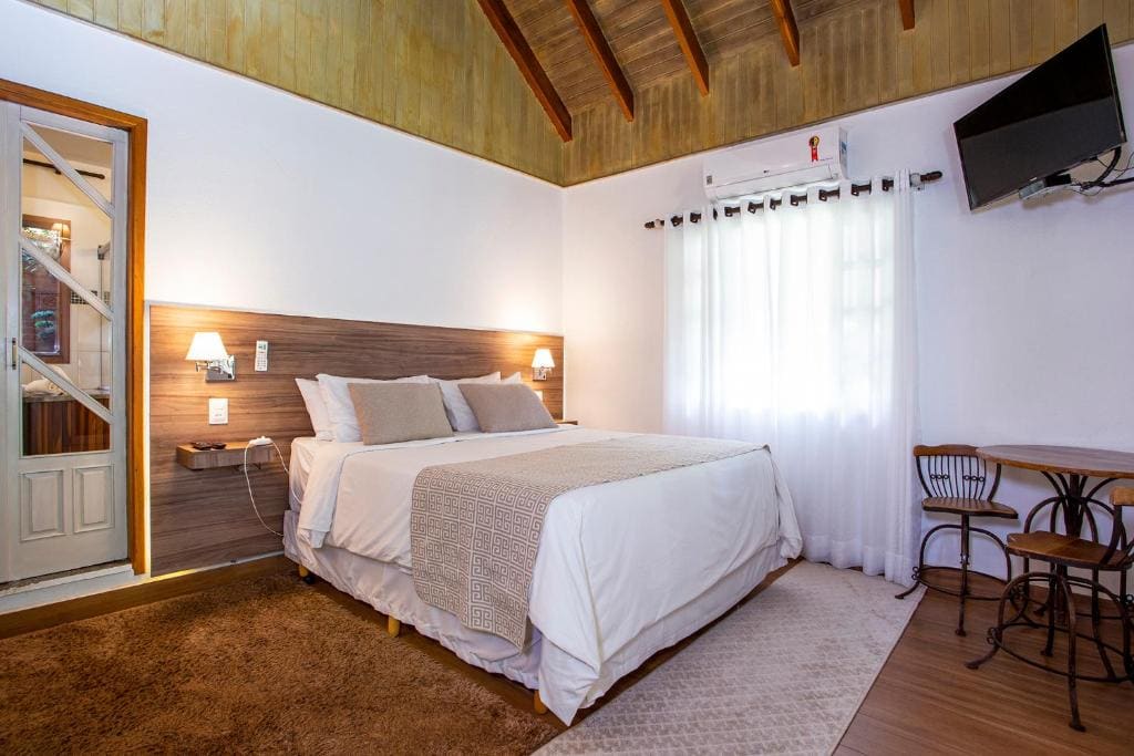 Chalet with Japanese style bathtub room - Image 1