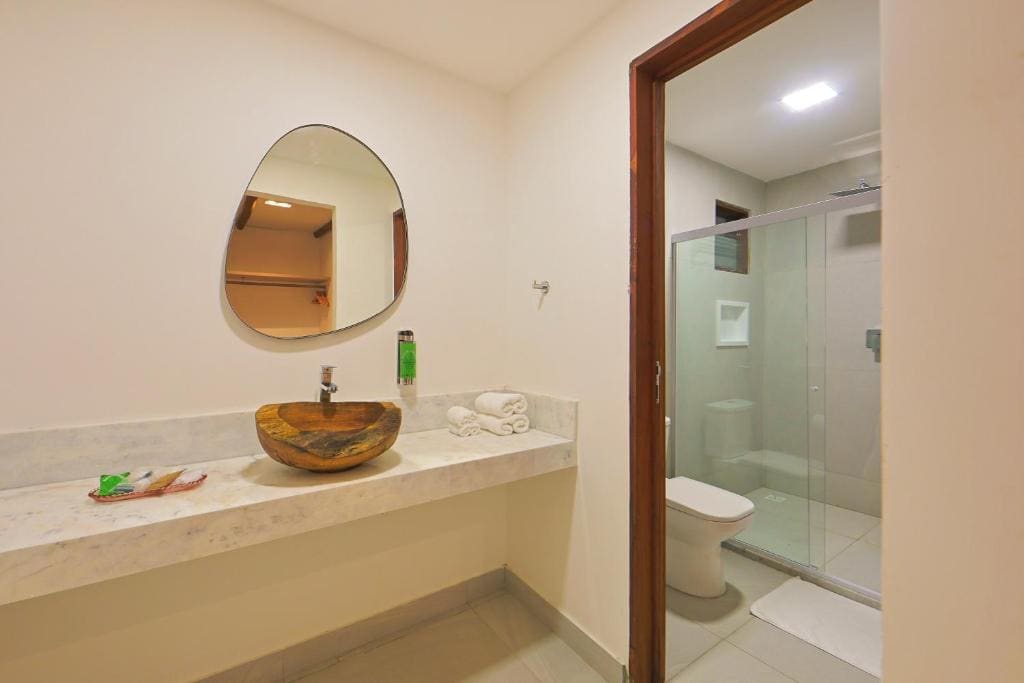 Bungalow - Beach Front room - Image 2
