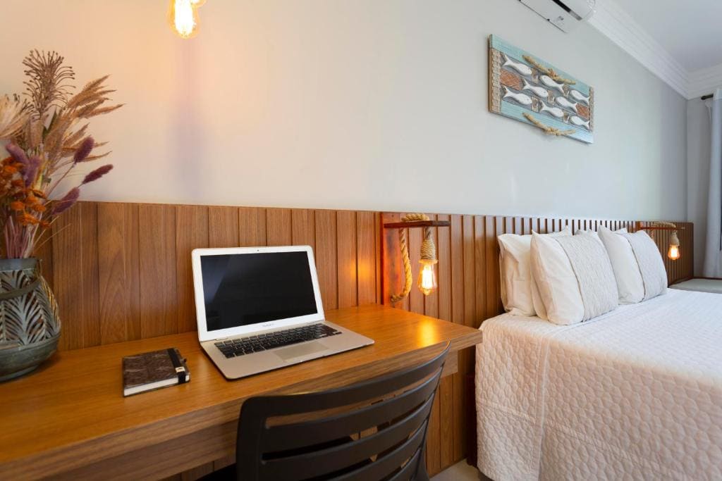 Deluxe Double Room with Sea View room - Image 1