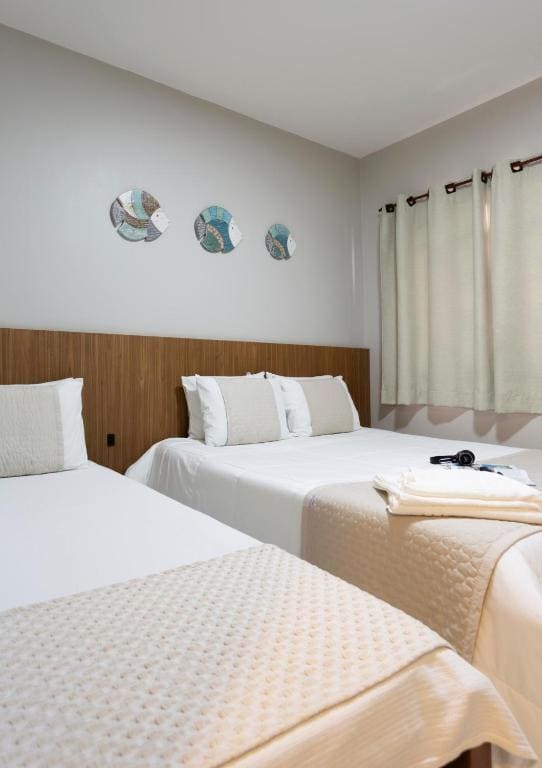 Standard Quadruple Room room - Image 3