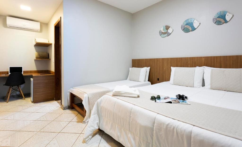 Superior Triple Room room - Image 2
