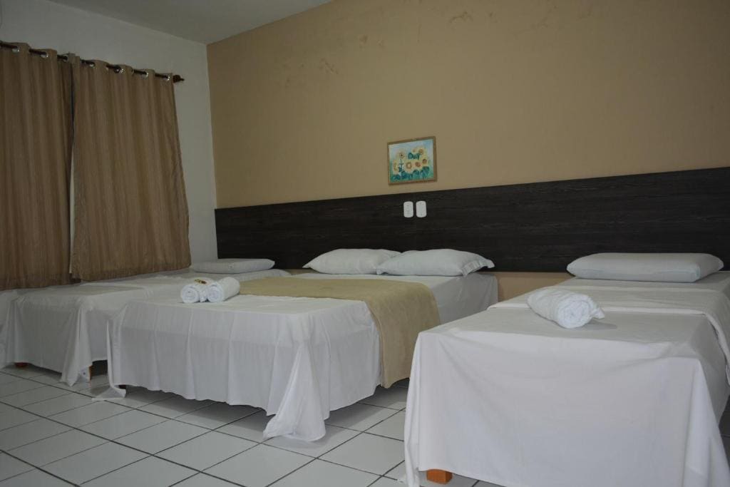 Standard Triple Room room - Image 2