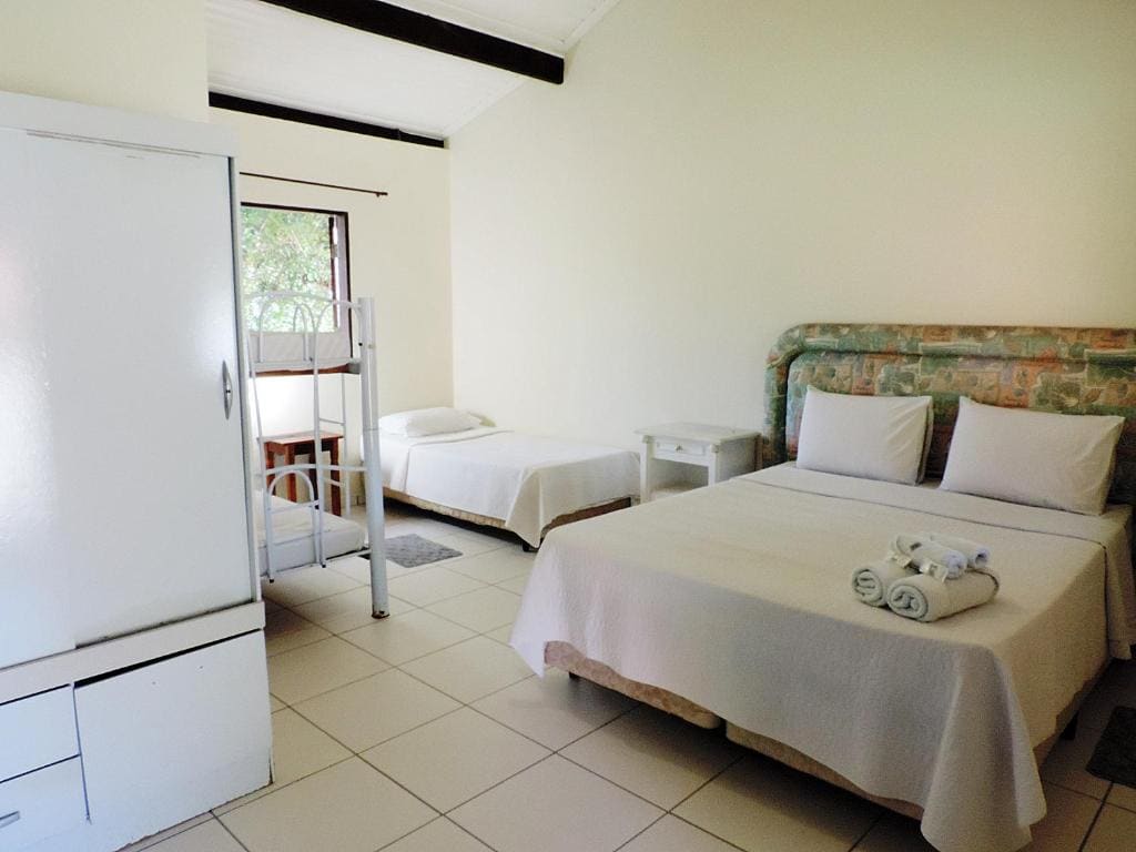 Quadruple Room with Private Bathroom room - Image 3