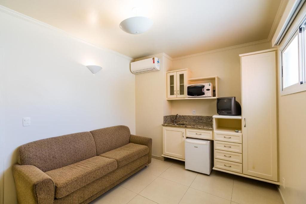 Apartment with Garden View Second Floor room - Image 3