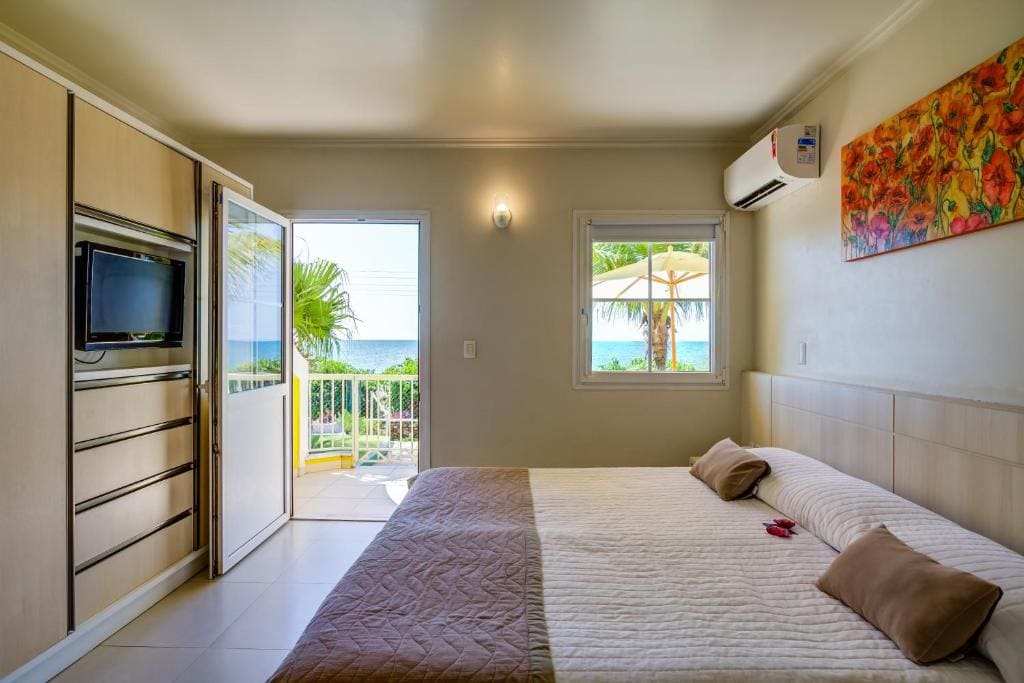 Apartment with Sea View and Balcony room - Image 1