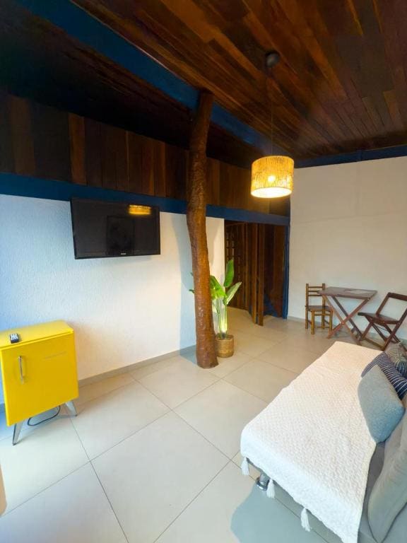 Double Room with Balcony room - Image 1
