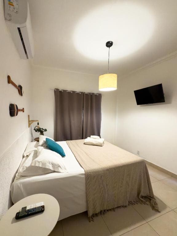 Double Room with Spa Bath room - Image 1