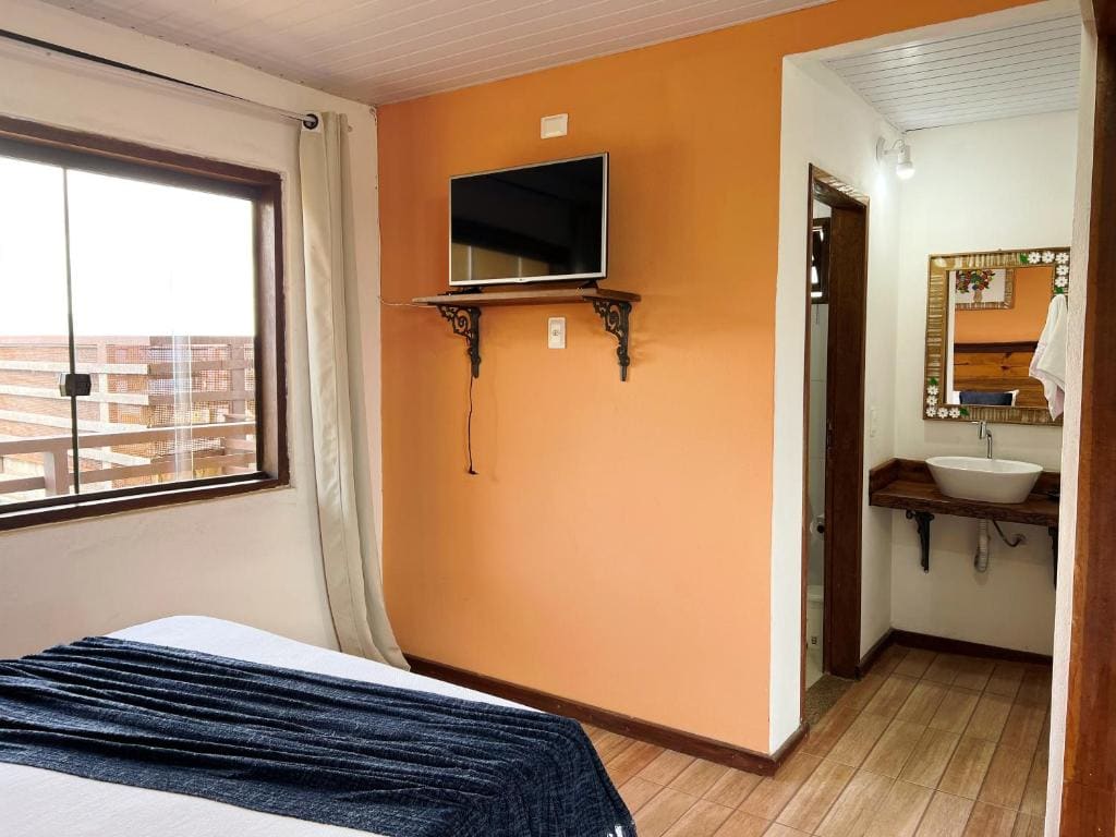 Queen Suite room - Image 3